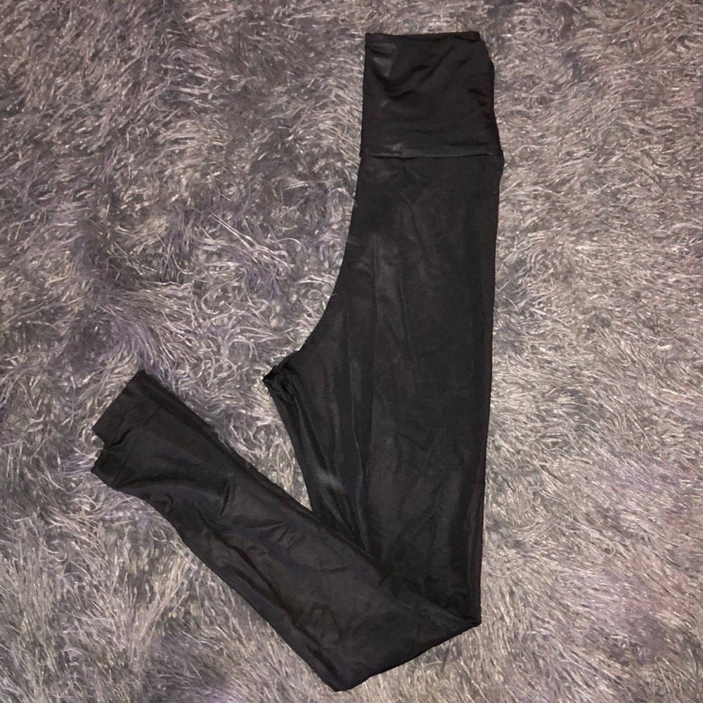 High waisted black American Apparel leggings!
